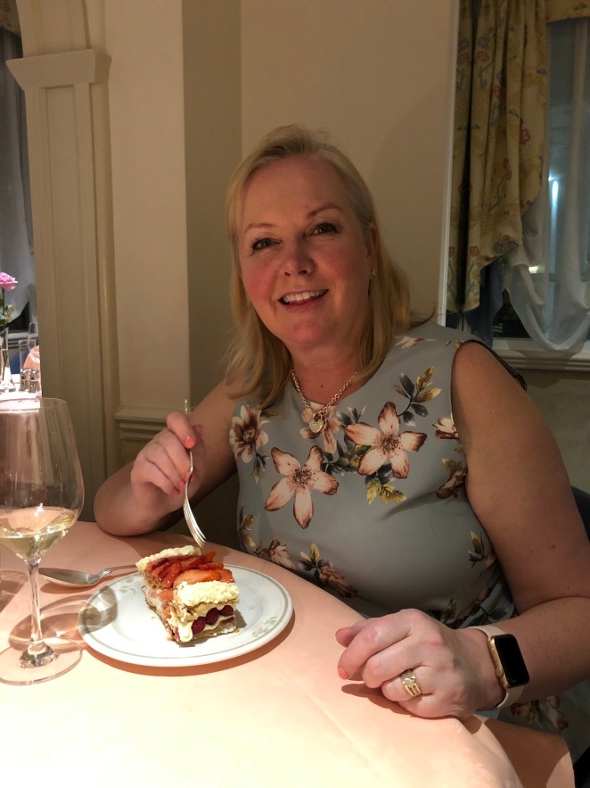 E96E94D1-66AF-4163-9DAA-B5465502E761